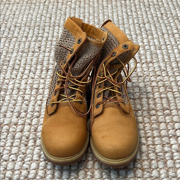 Timberland Women's Tan Lace Up Boots - Picture 1 of 8